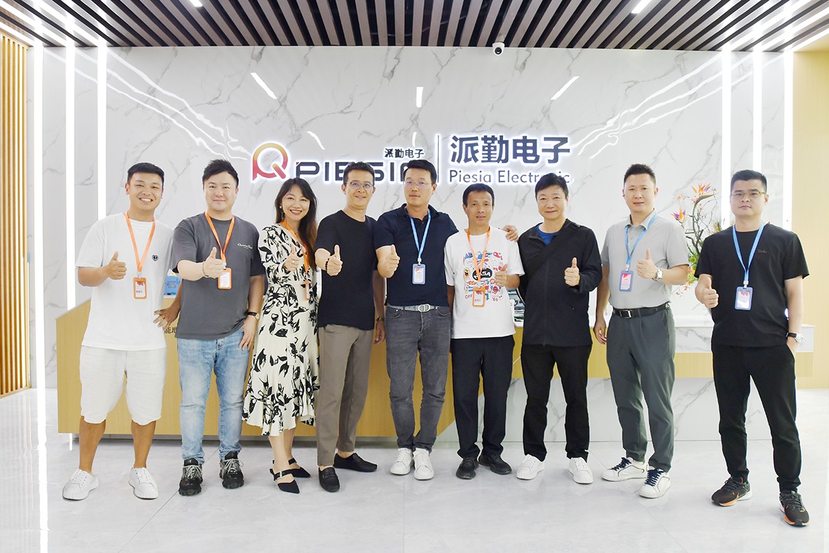 长江商学院EMBA精英团队参访派勤电子，共话创新发展！